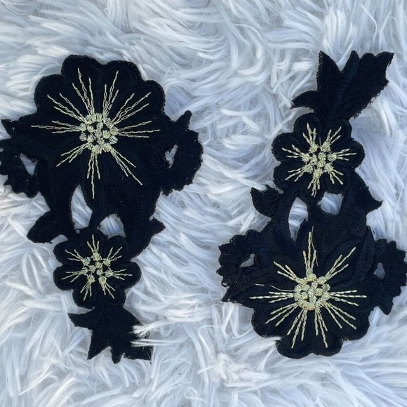 Black Patches Embroidery Iron On Flower Patches Set of 2 Patches Clothes Craft - Picture 2 of 7